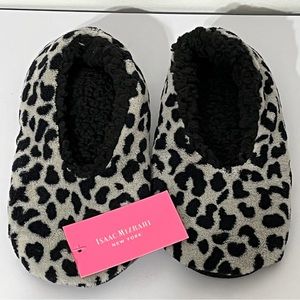 New Isaac Mizrahi New York Cozy Warm House Leopard Print Slippers